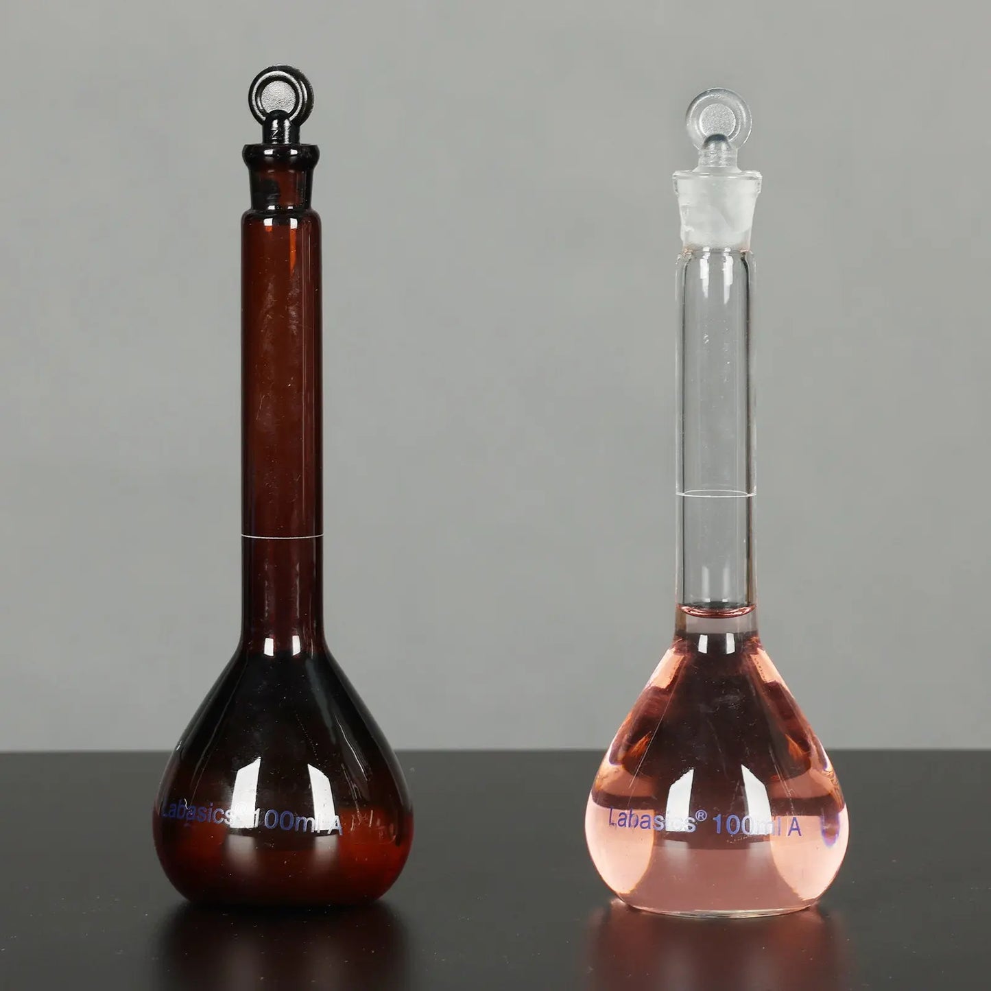 Glass Volumetric Flask, 100 ml Labasics