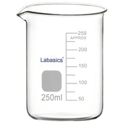 250 ml borosilicate lab beaker with pouring spout, suitable for heating and solution preparation