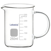 Laboratory glass beaker with handle and pouring spout, 250 ml, suitable for chemical experiments